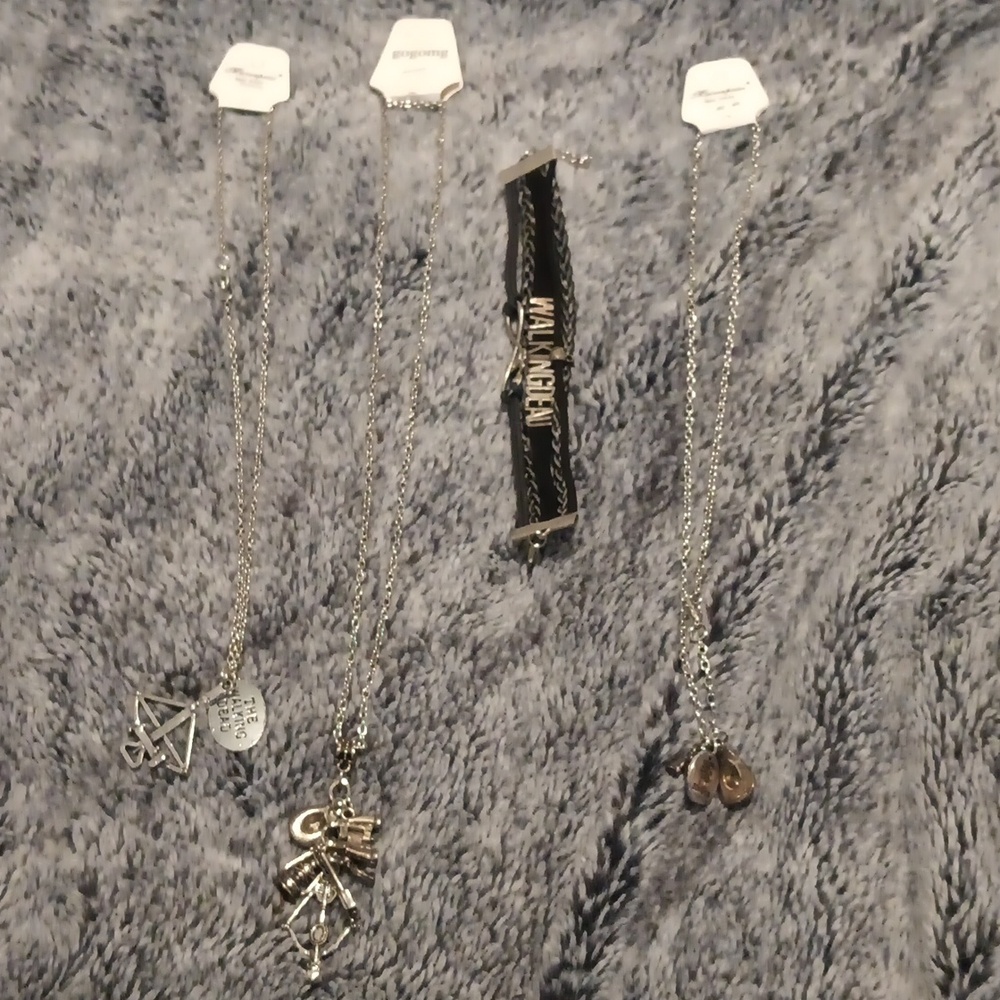 The Walking Dead Jewelry Bundle